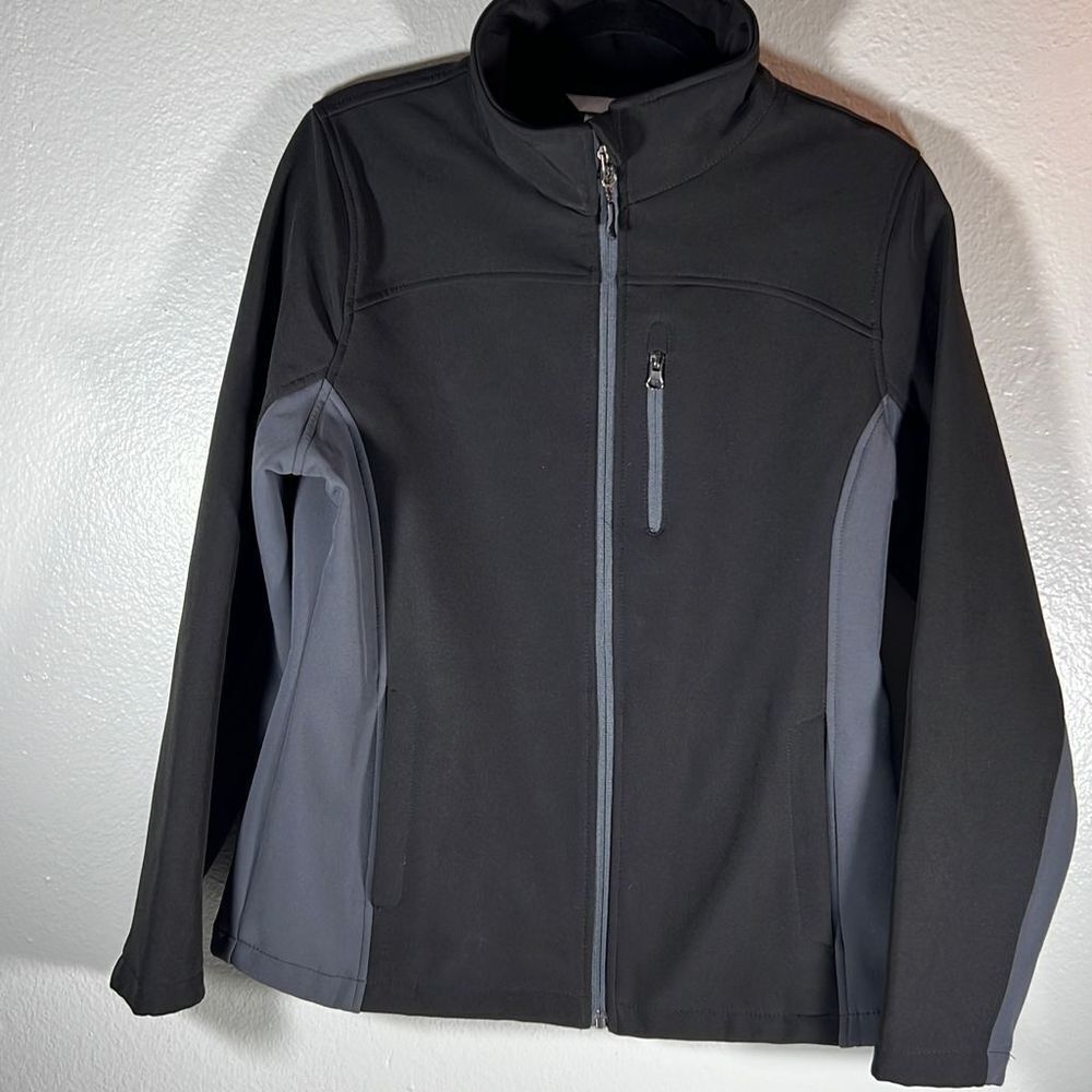 Magellan Full Zip Performance Jacket. Black & Grey. 
Size Large